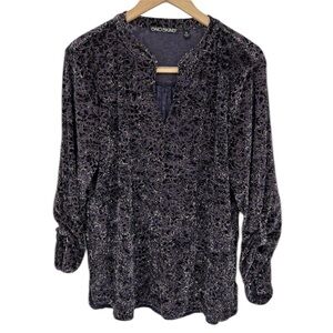 Snoskins Velvet Embossed‎ Long Sleeve Tab Sleeves Burnout V Neck Blouse Shirt